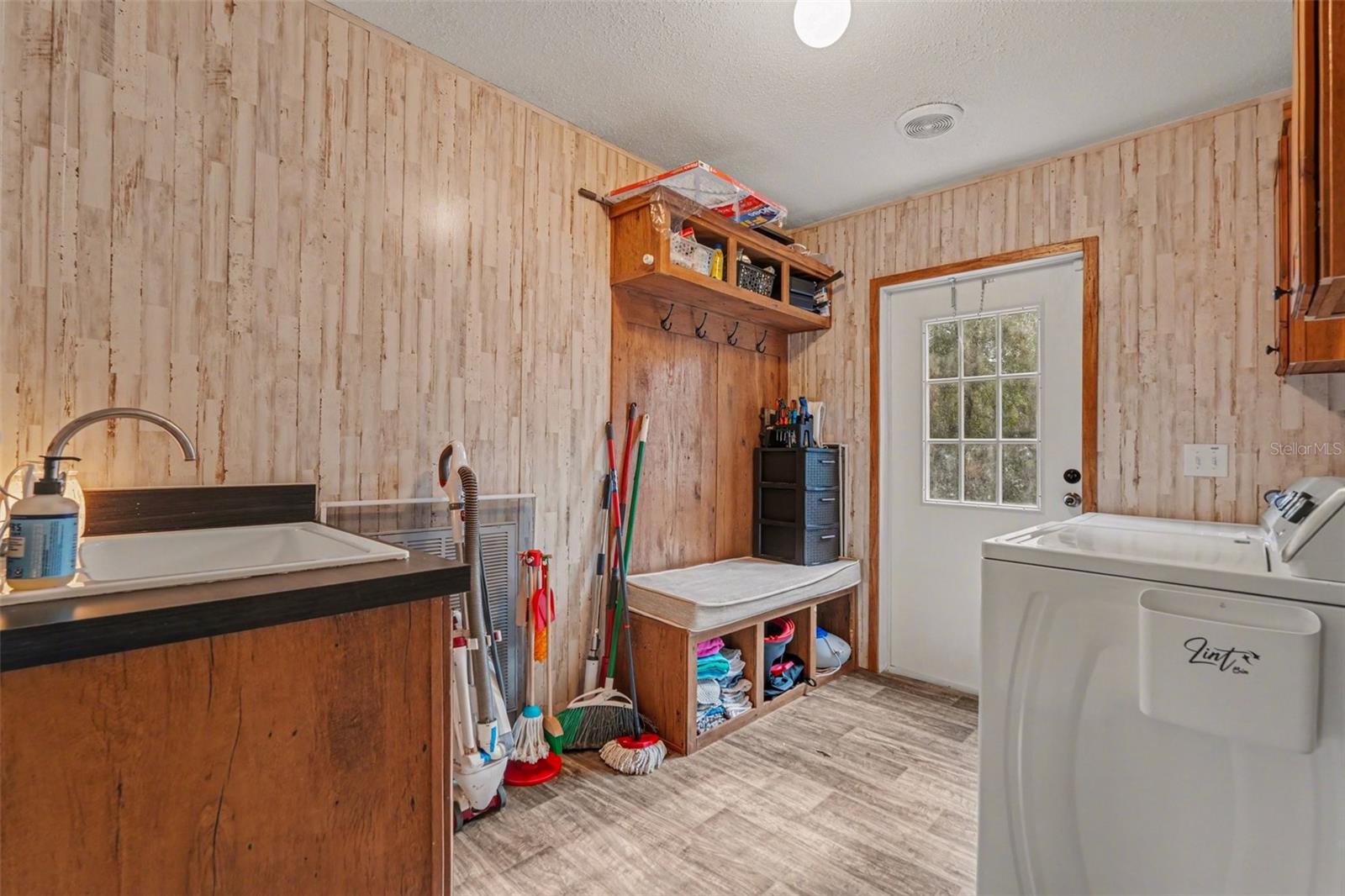 Image 8 of 30 For 14007 Snow Memorial Highway