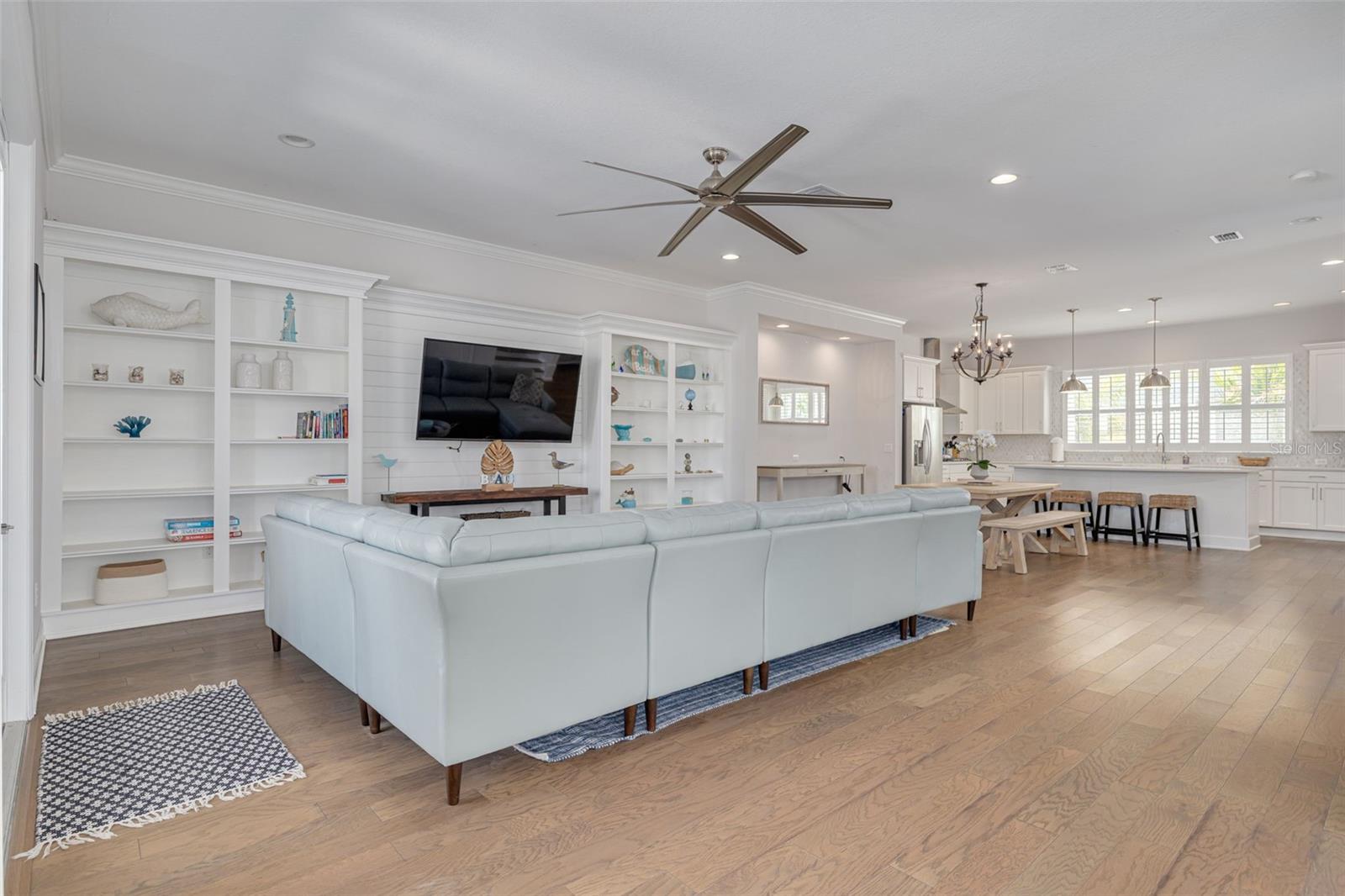 Image 10 of 43 For 16306 1st Street E