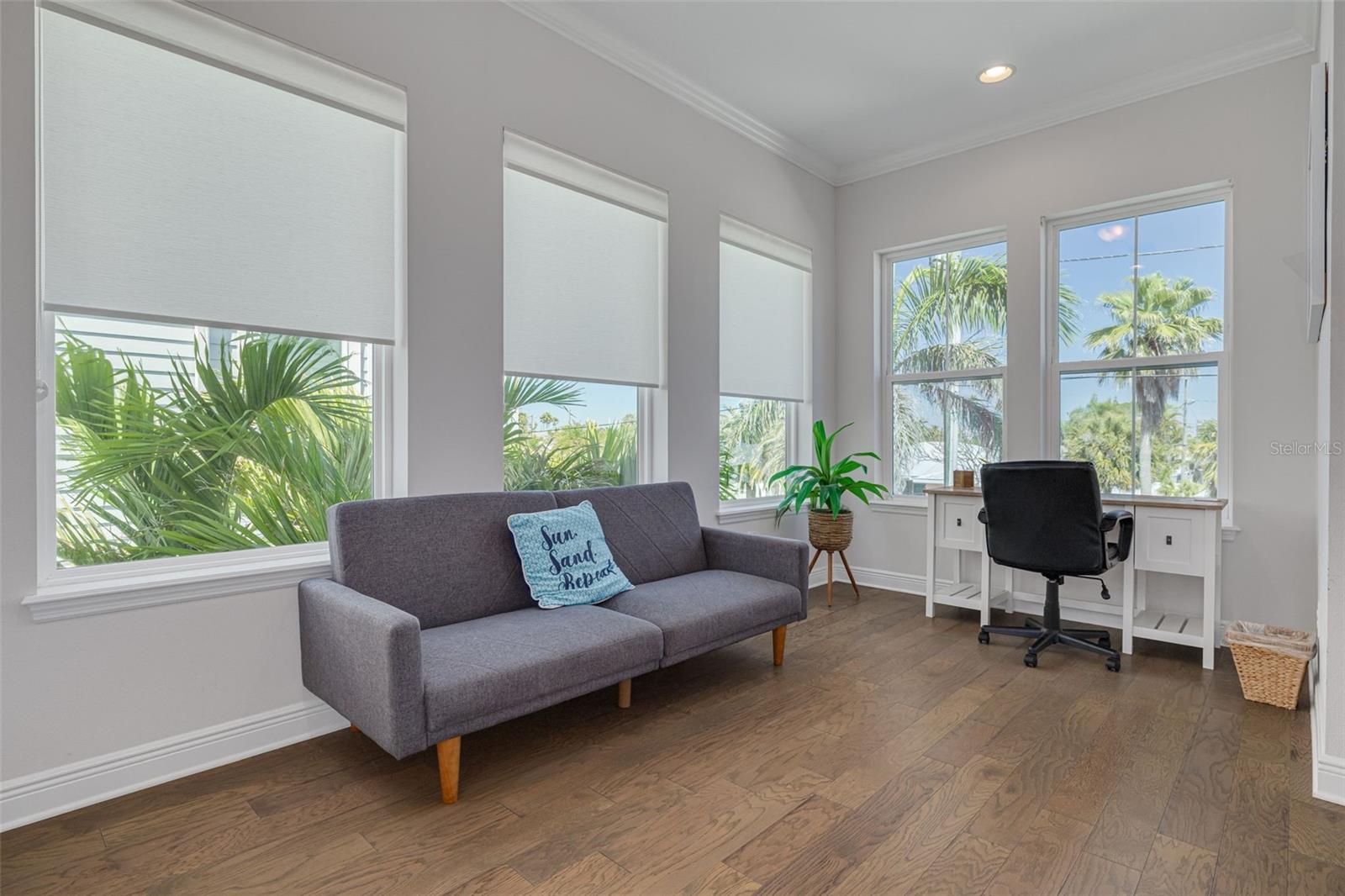 Image 12 of 43 For 16306 1st Street E