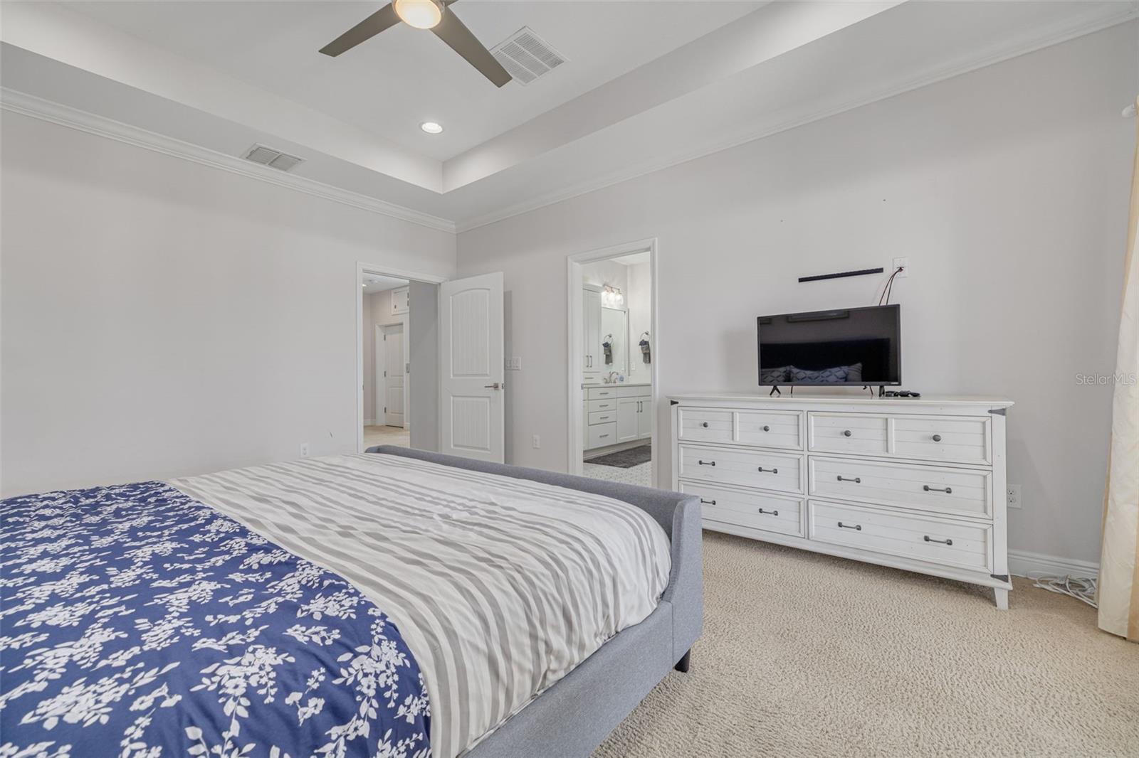 Image 26 of 43 For 16306 1st Street E