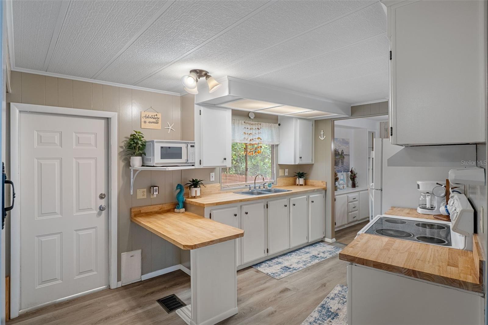 Image 10 of 41 For 5535 Scarlett Oak Terrace