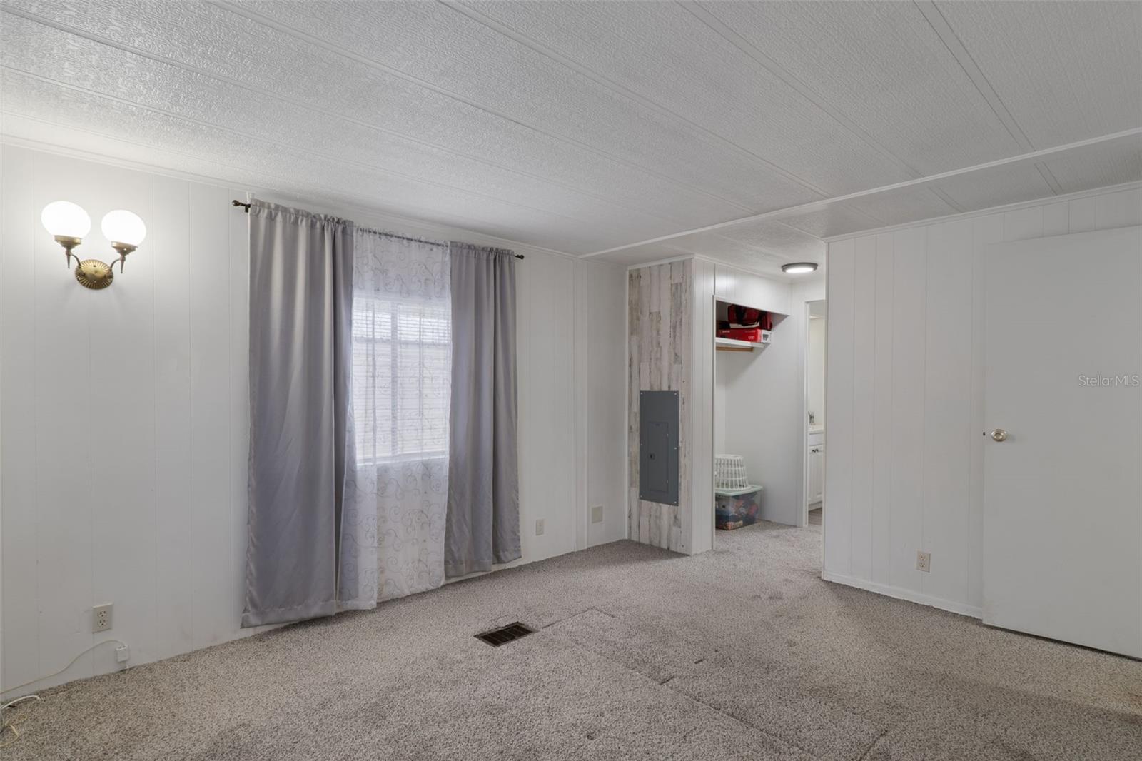 Image 20 of 41 For 5535 Scarlett Oak Terrace