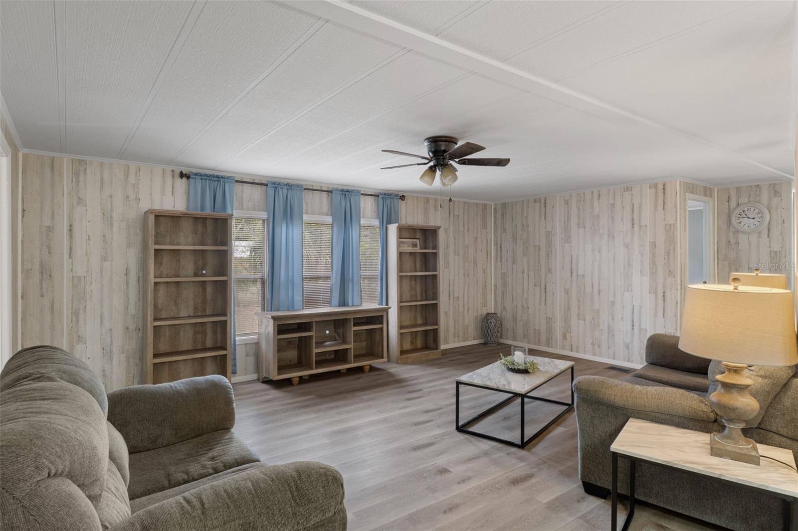 Image 8 of 41 For 5535 Scarlett Oak Terrace