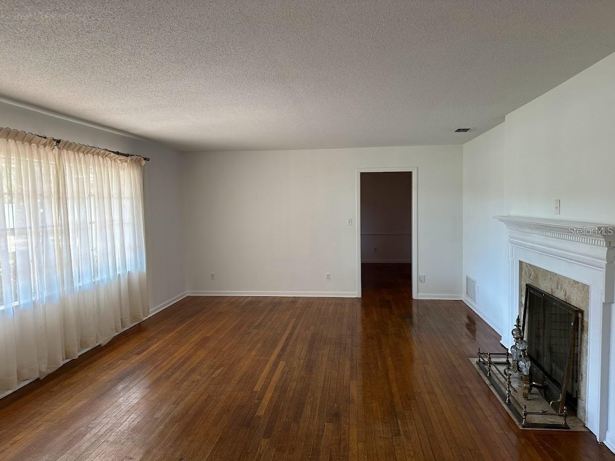 Image 5 of 20 For 1333 17th Street