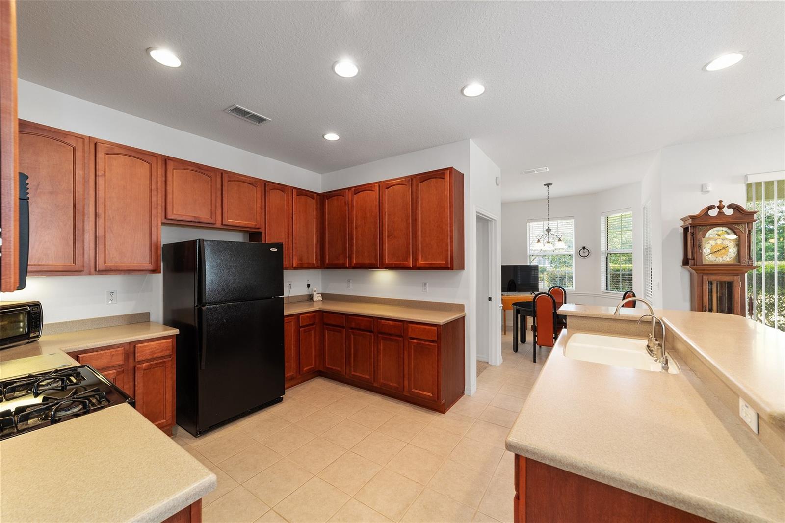 Image 14 of 44 For 8808 83rd Circle