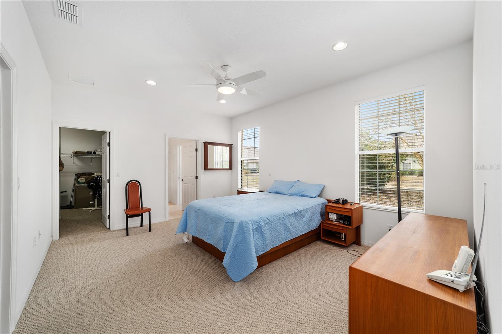 Image 24 of 44 For 8808 83rd Circle