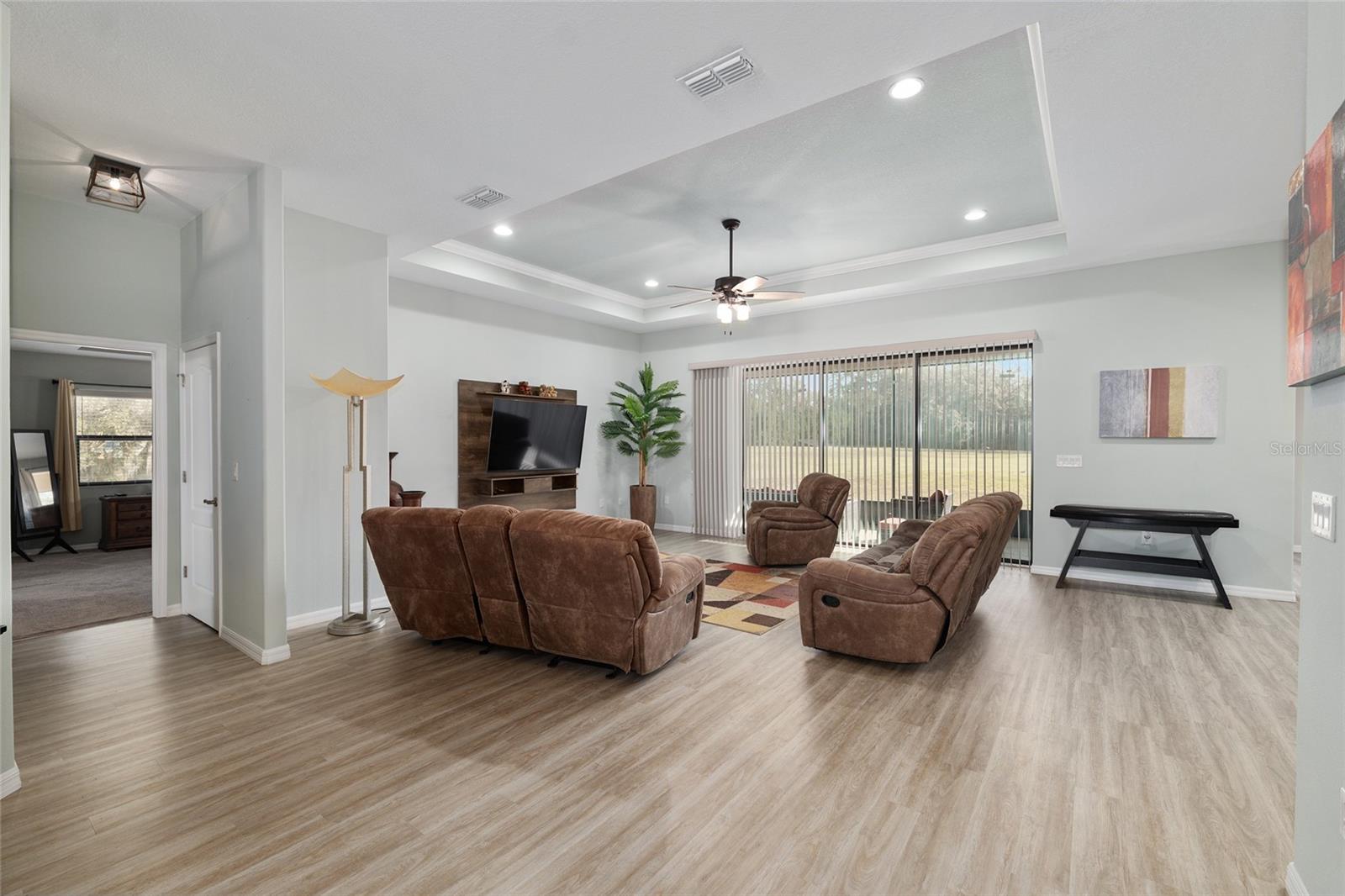 Image 22 of 100 For 7015 61st Avenue Road