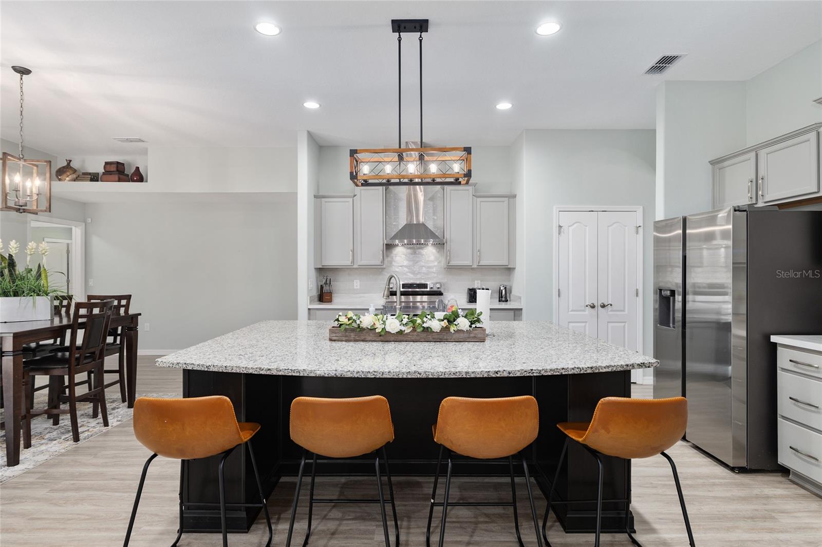 Image 29 of 100 For 7015 61st Avenue Road