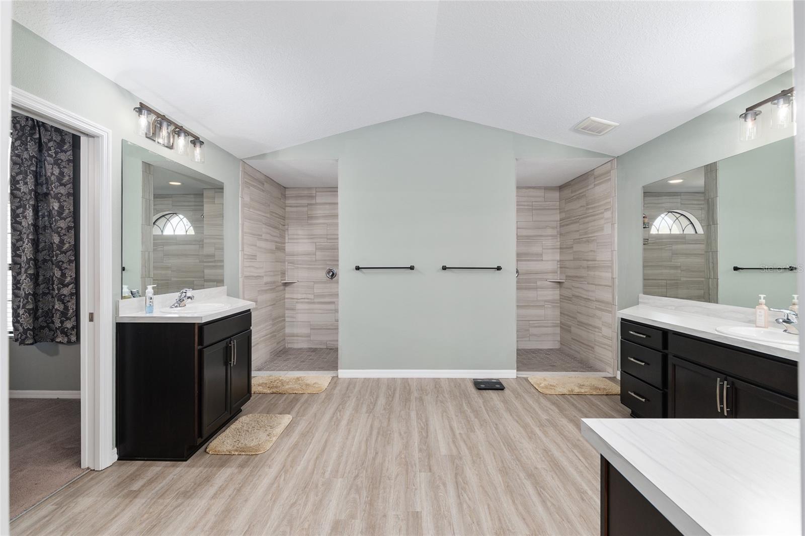 Image 45 of 100 For 7015 61st Avenue Road