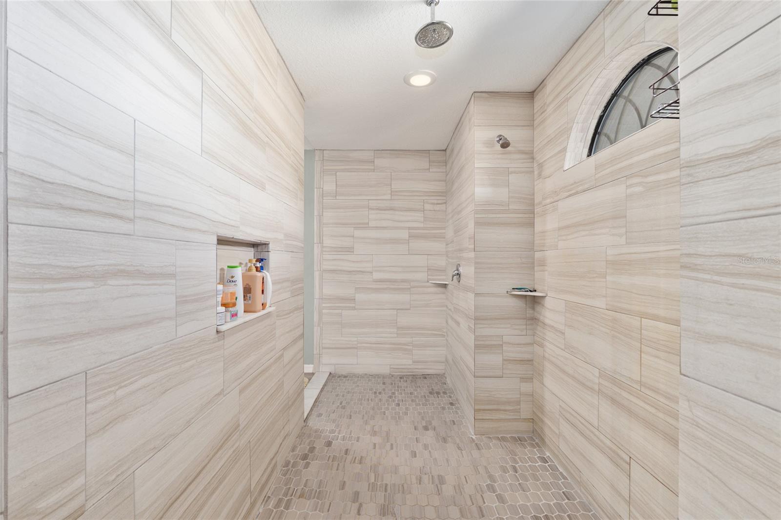 Image 51 of 100 For 7015 61st Avenue Road