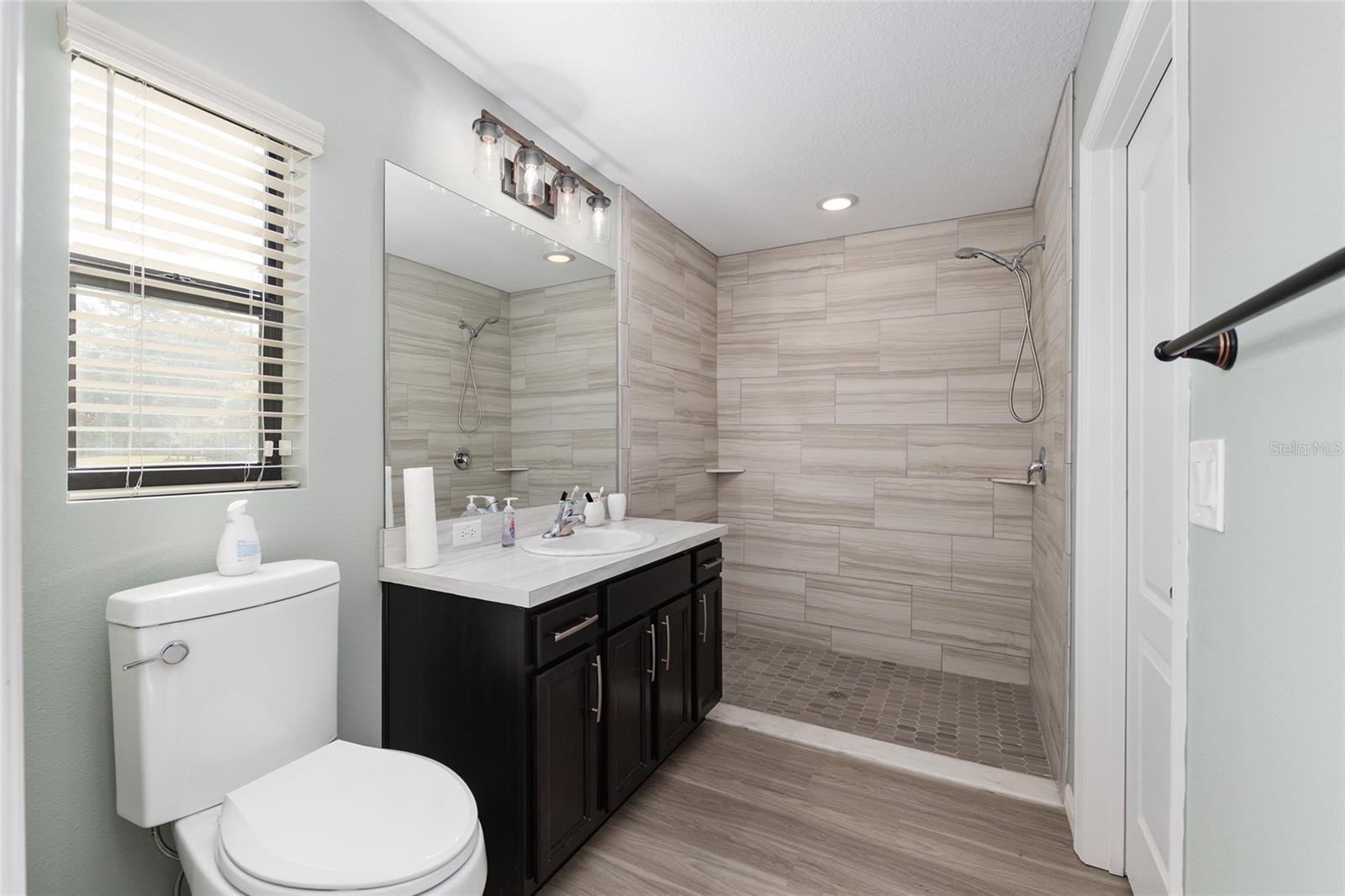 Image 54 of 100 For 7015 61st Avenue Road