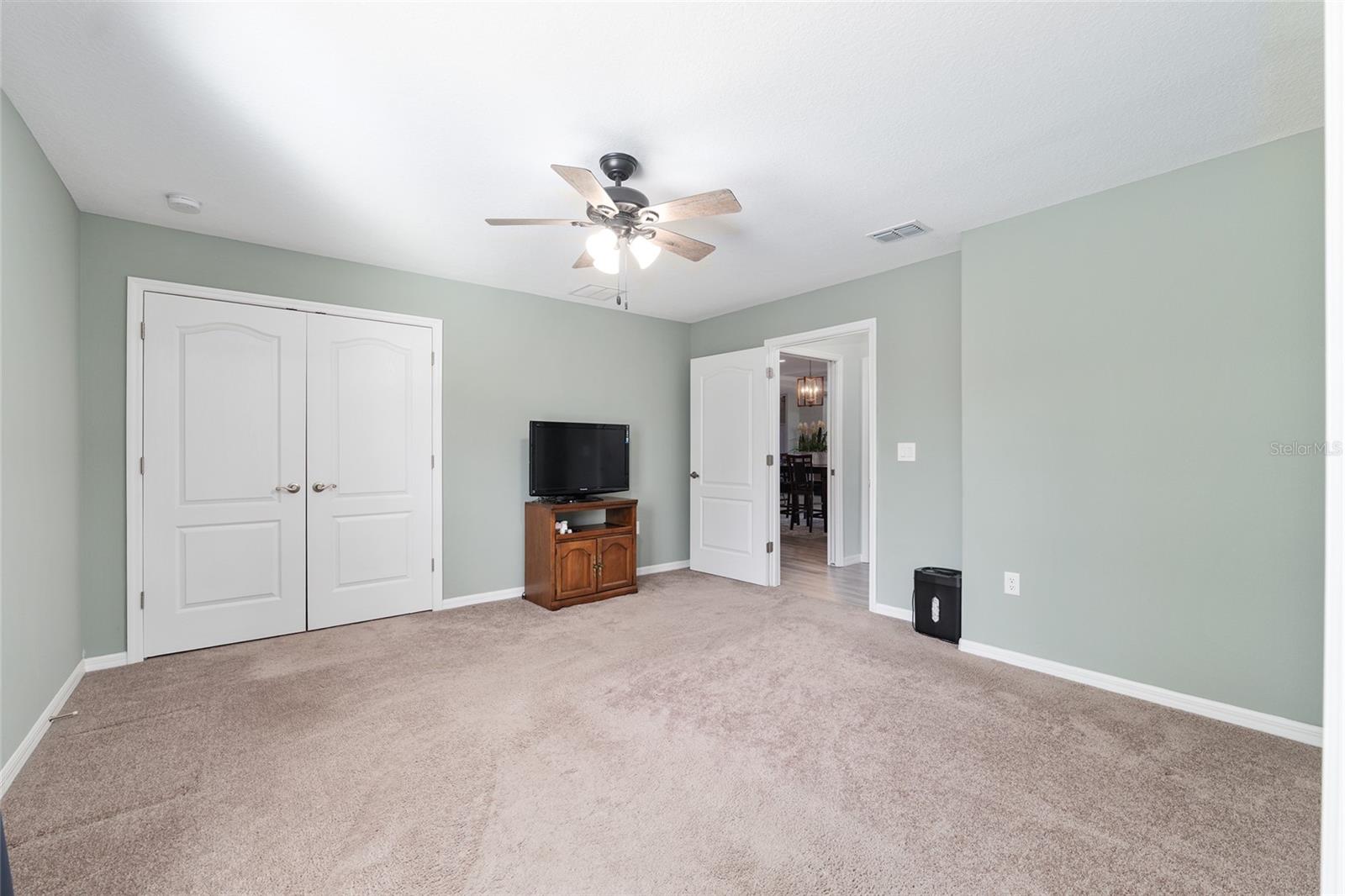 Image 57 of 100 For 7015 61st Avenue Road