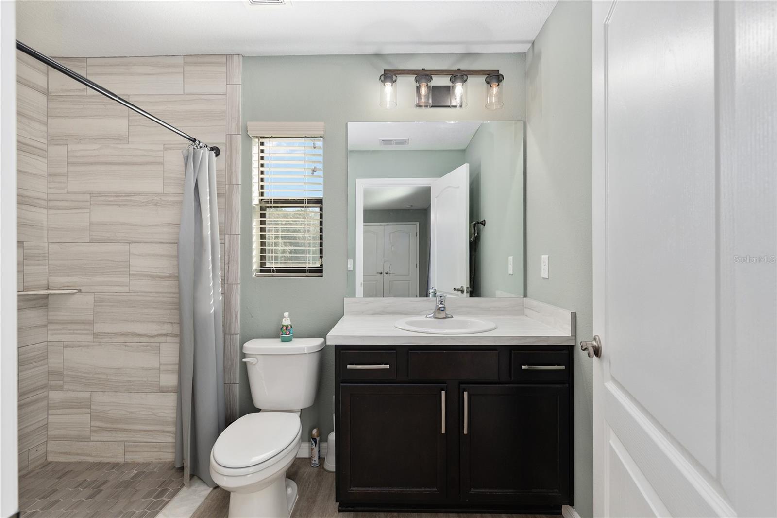 Image 58 of 100 For 7015 61st Avenue Road