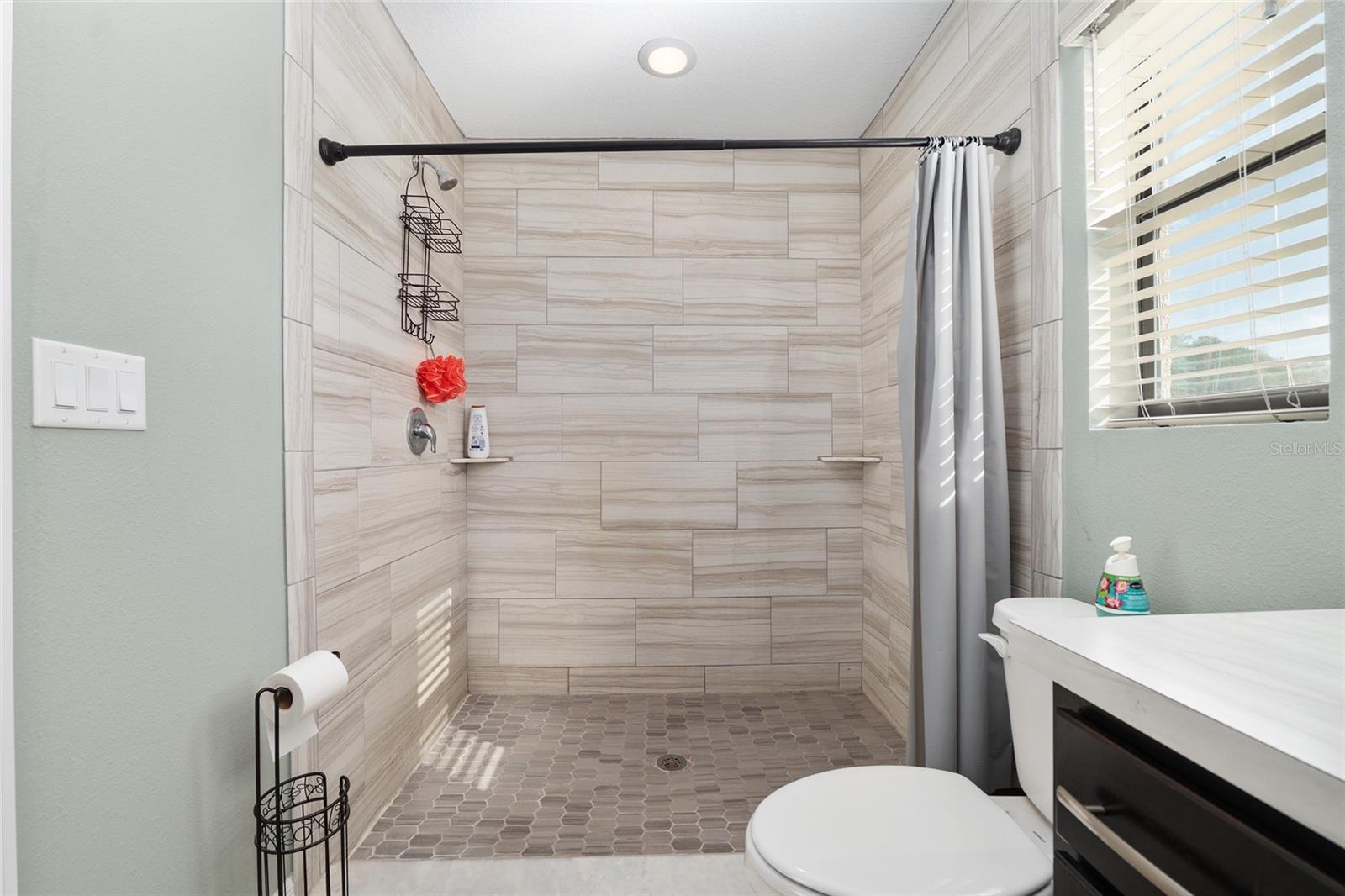 Image 59 of 100 For 7015 61st Avenue Road