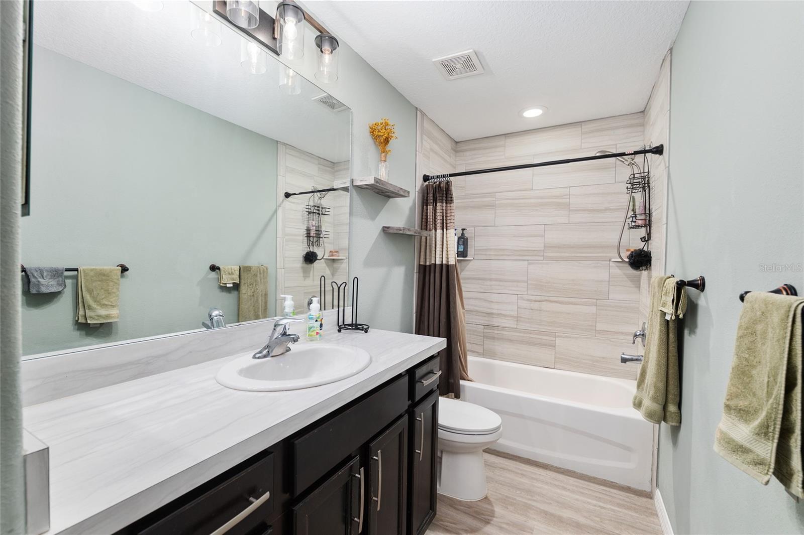 Image 64 of 100 For 7015 61st Avenue Road