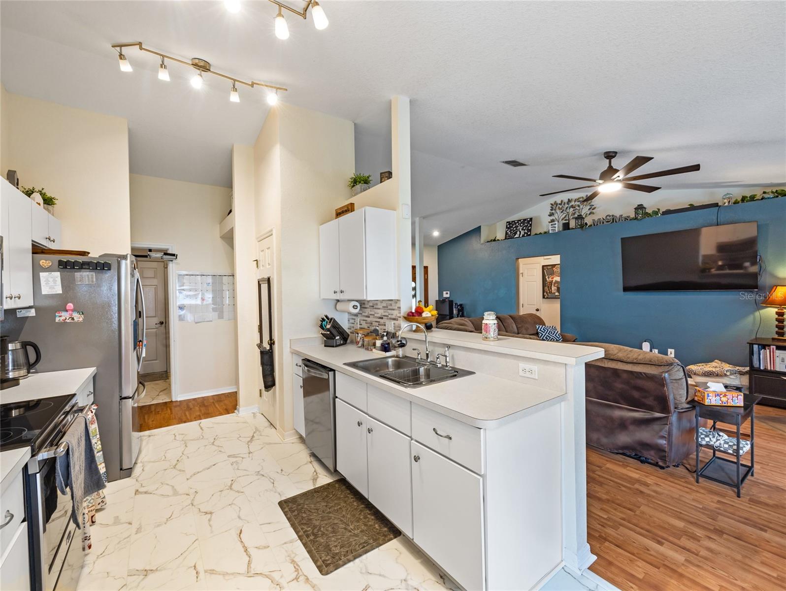 Image 14 of 43 For 6724 Cherry Road