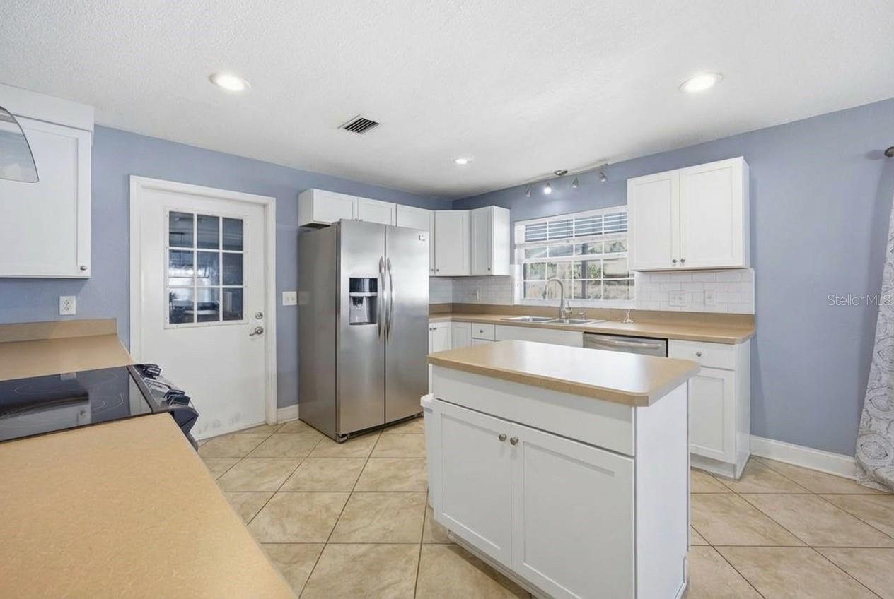 Image 10 of 29 For 2580 37th Street