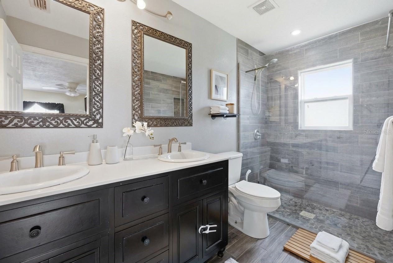 Image 7 of 29 For 2580 37th Street