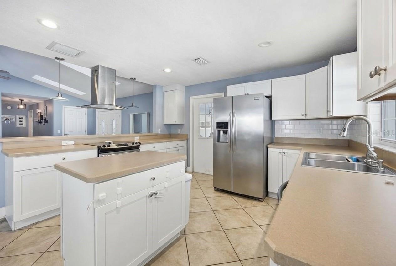 Image 9 of 29 For 2580 37th Street