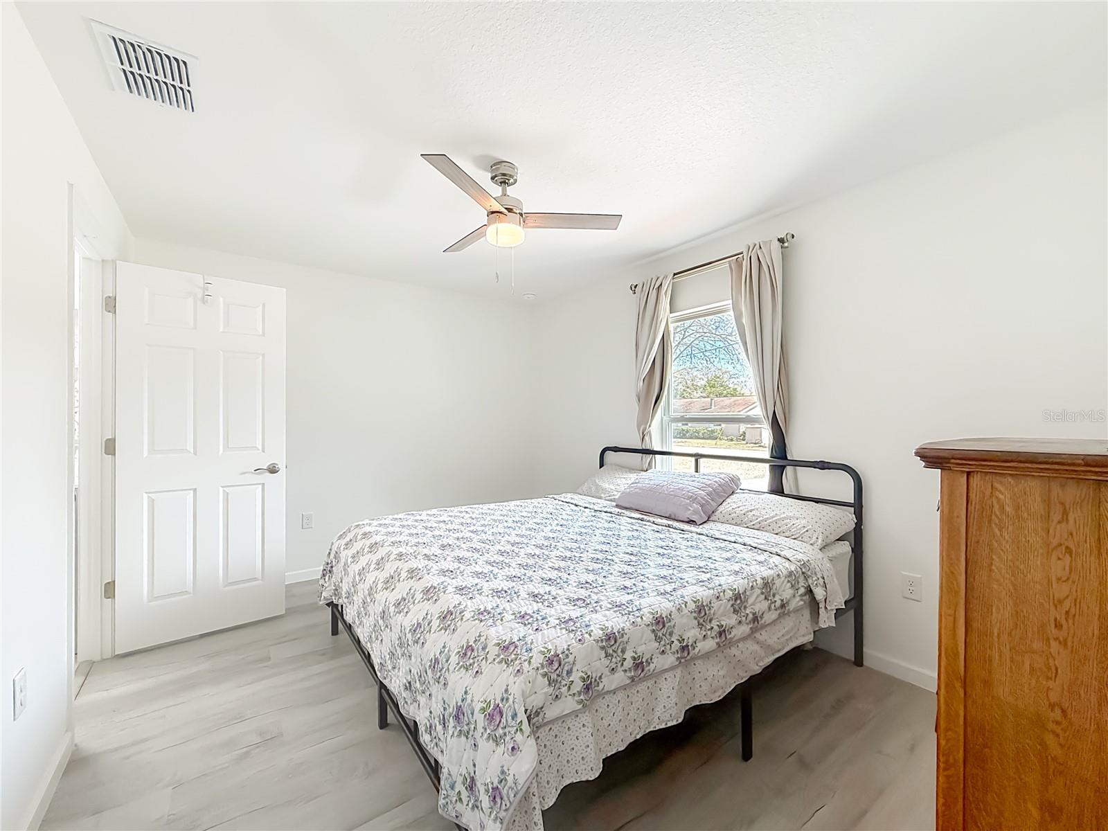 Image 17 of 53 For 6488 13th Avenue