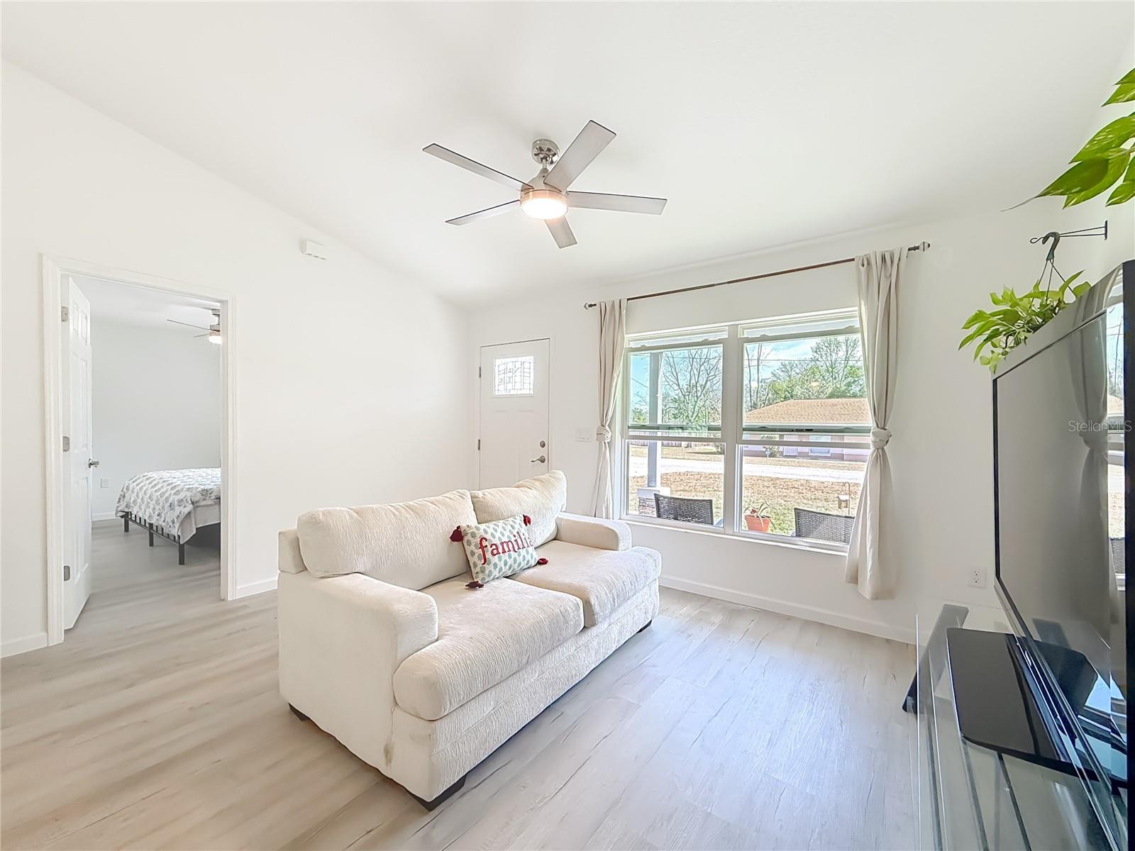 Image 5 of 53 For 6488 13th Avenue