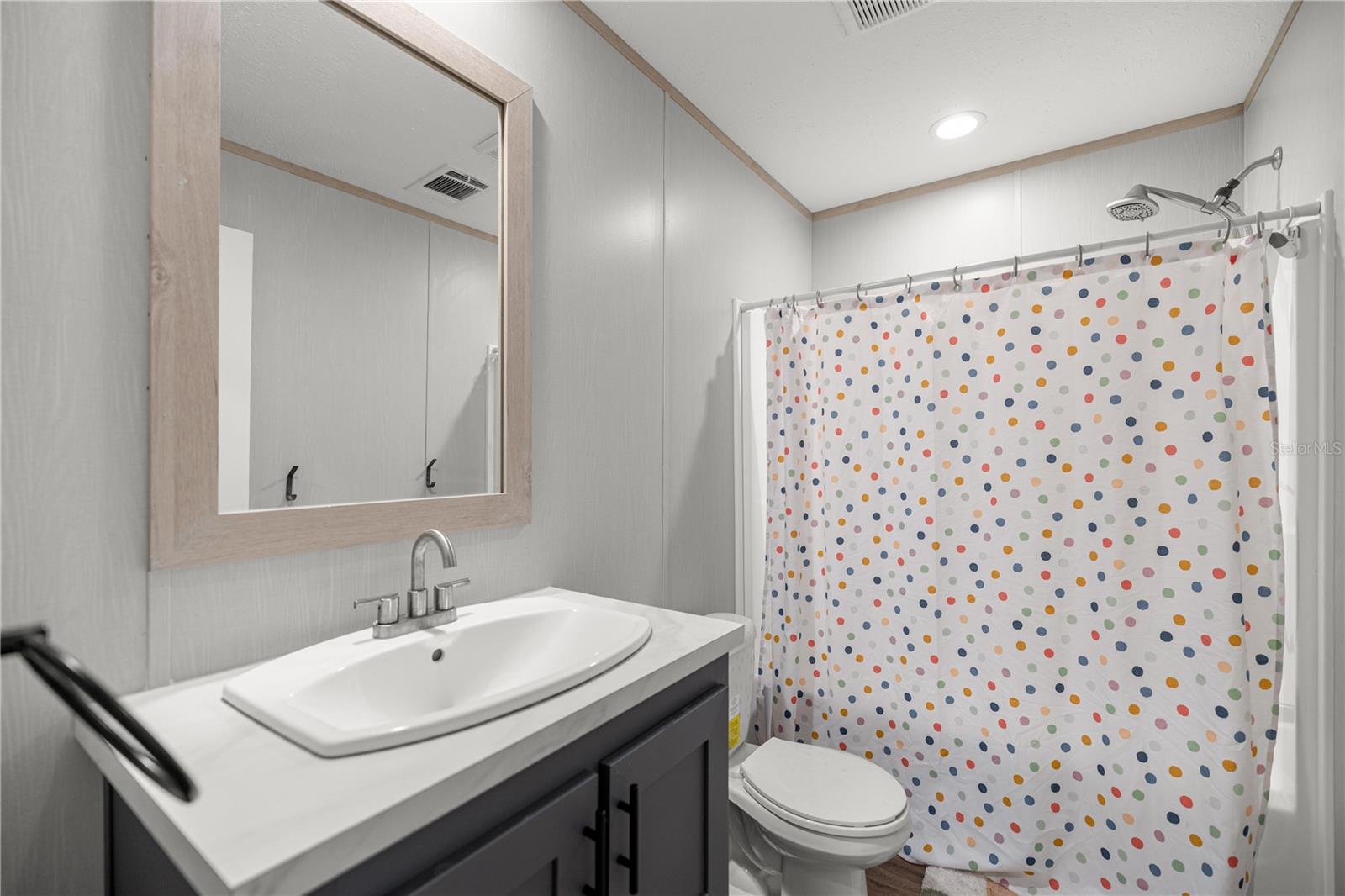 Image 23 of 40 For 14440 21st Place