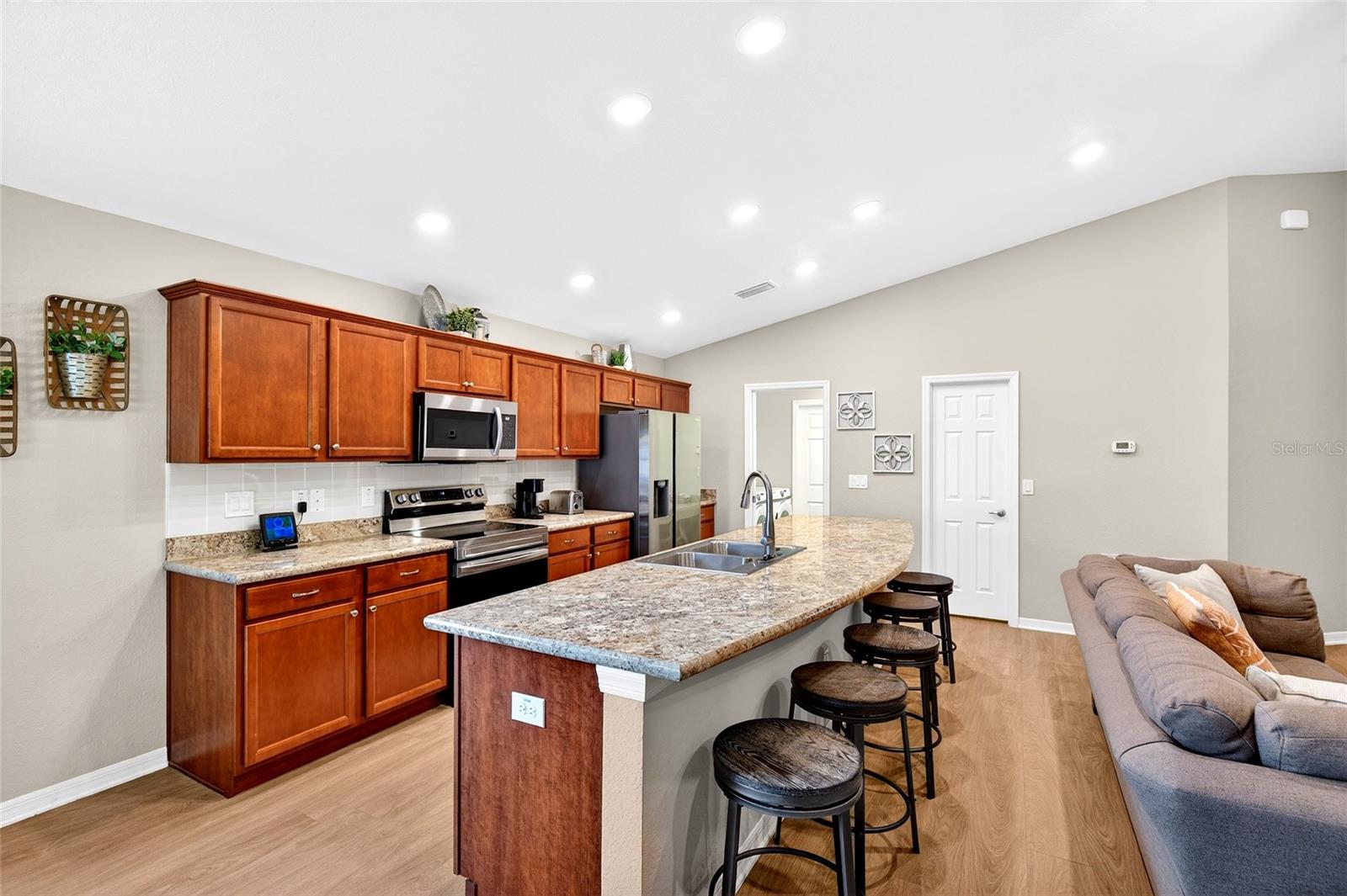 Image 13 of 43 For 9053 49th Avenue Road