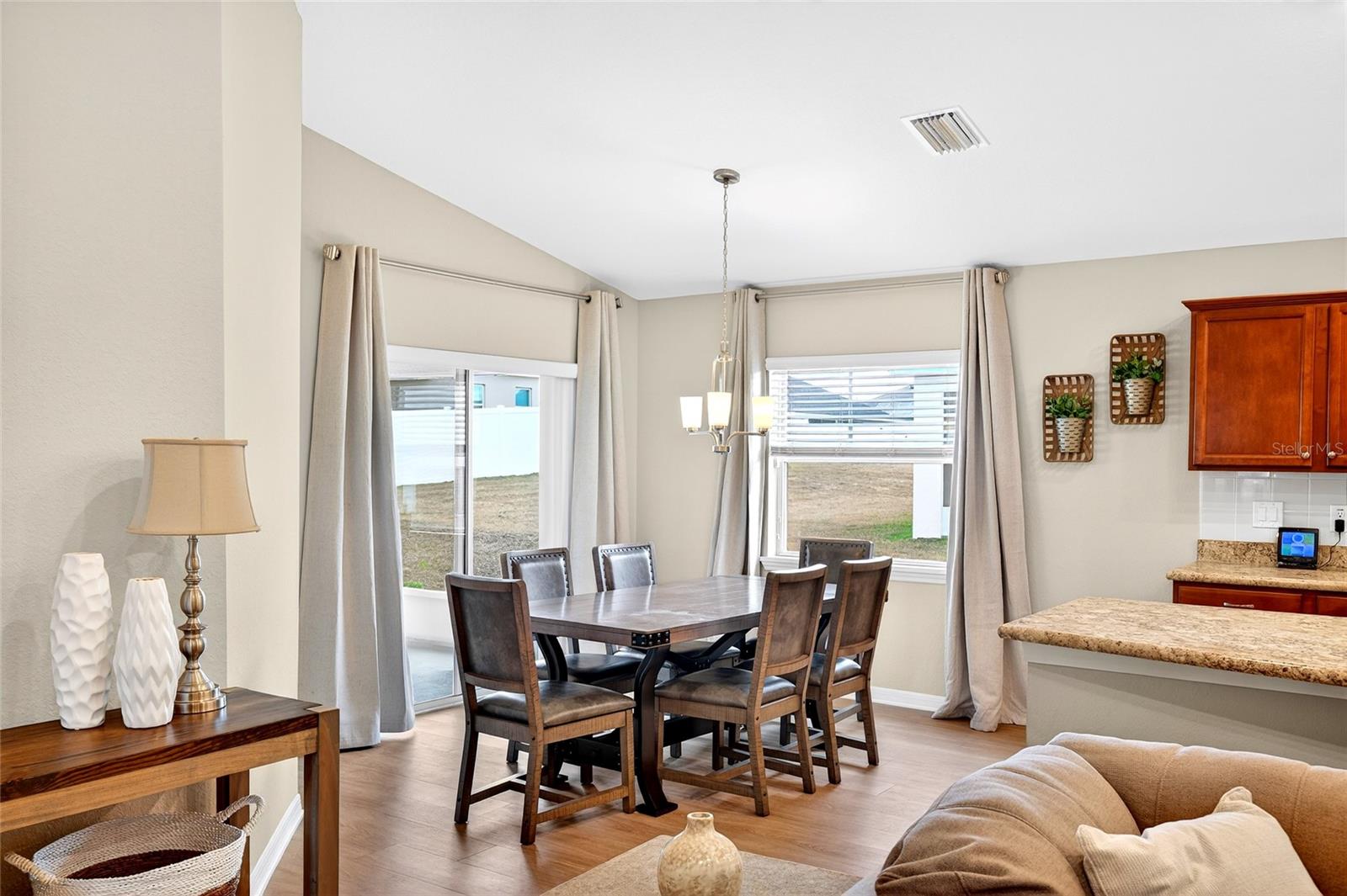 Image 18 of 43 For 9053 49th Avenue Road