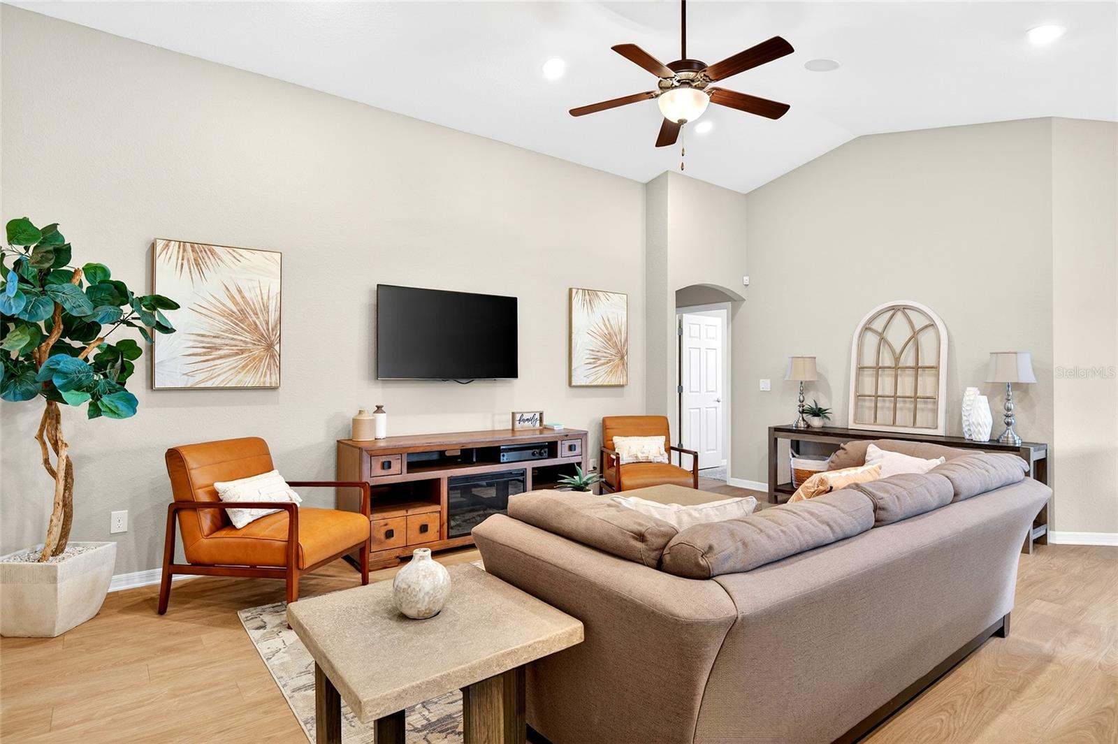 Image 9 of 43 For 9053 49th Avenue Road