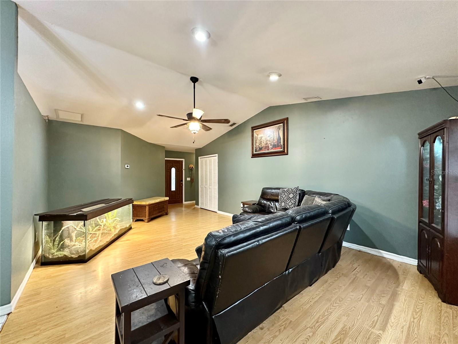 Image 19 of 23 For 5962 64th Street