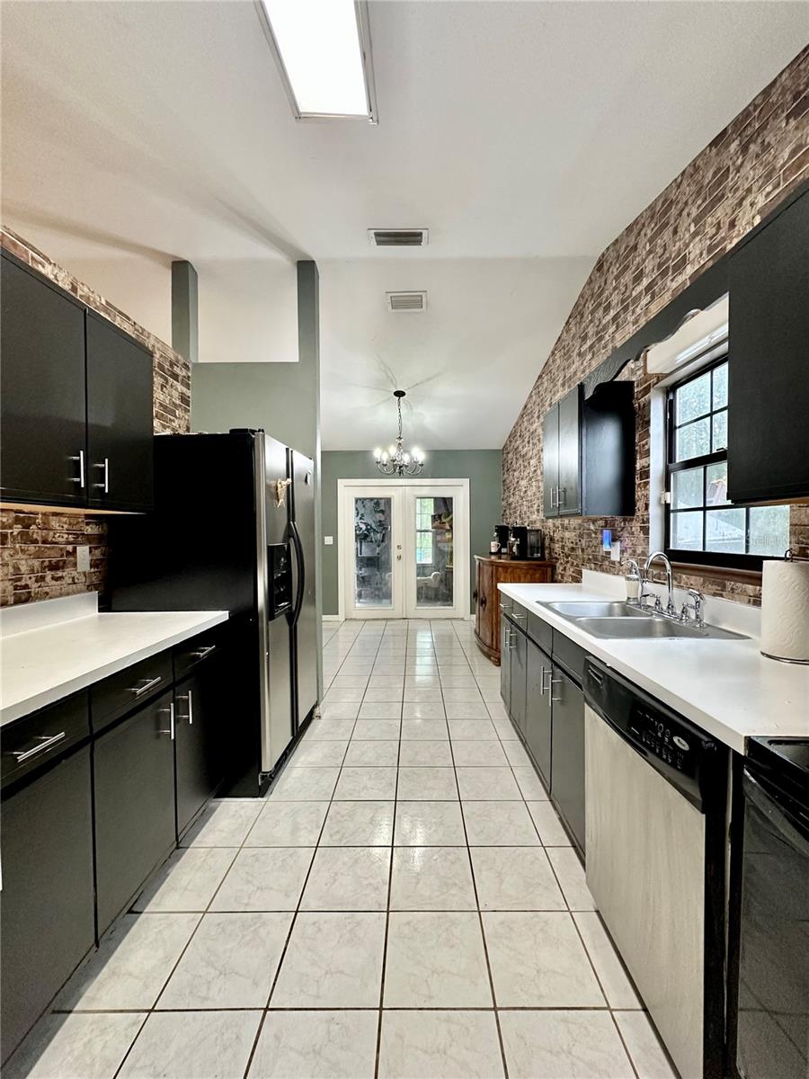 Image 5 of 23 For 5962 64th Street