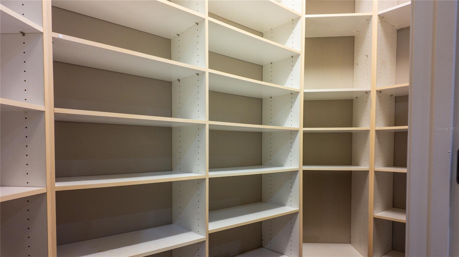 Image 14 of 54 For 617 47th Loop