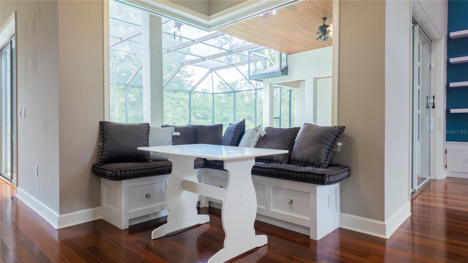 Image 17 of 54 For 617 47th Loop