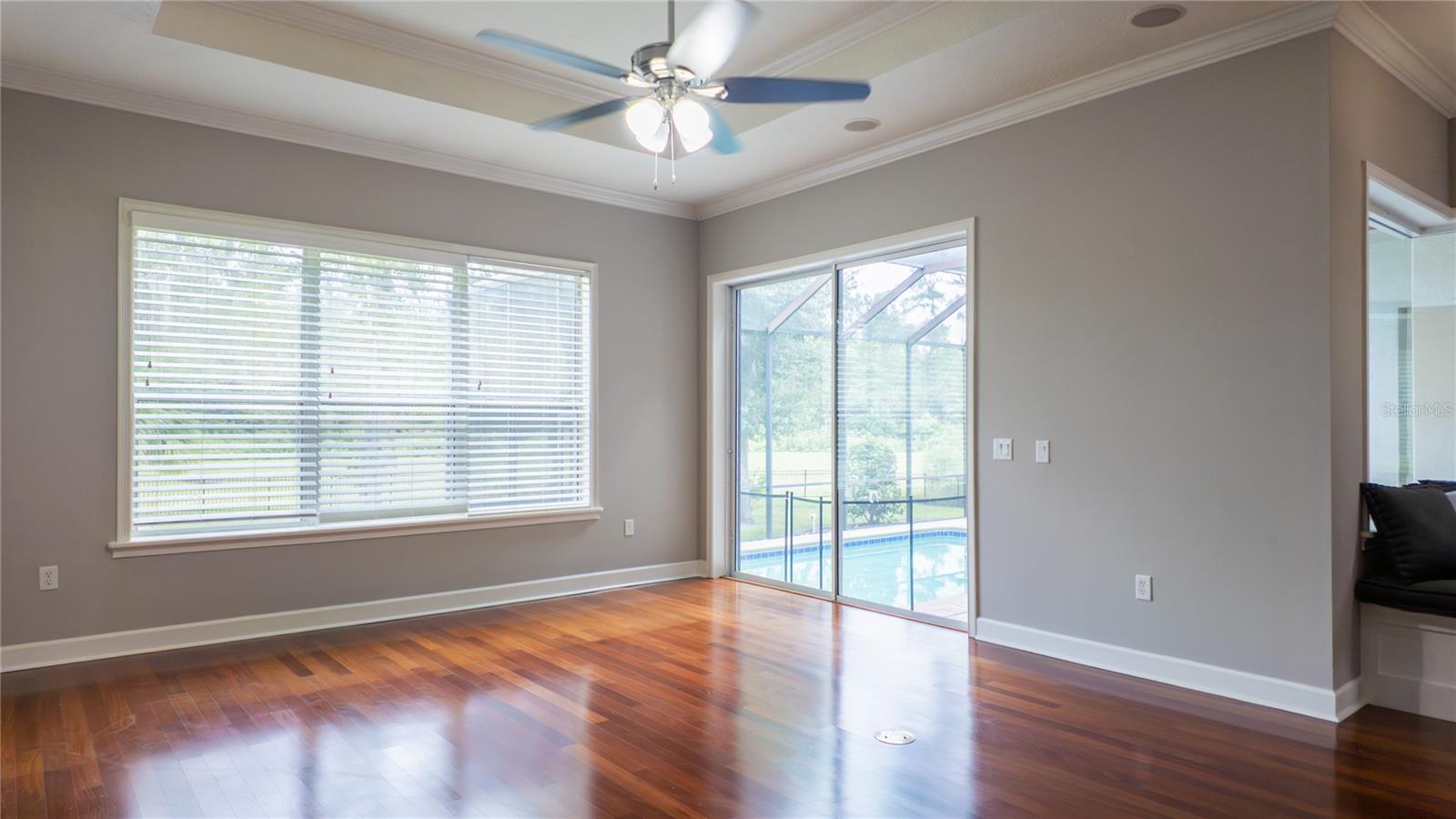 Image 18 of 54 For 617 47th Loop