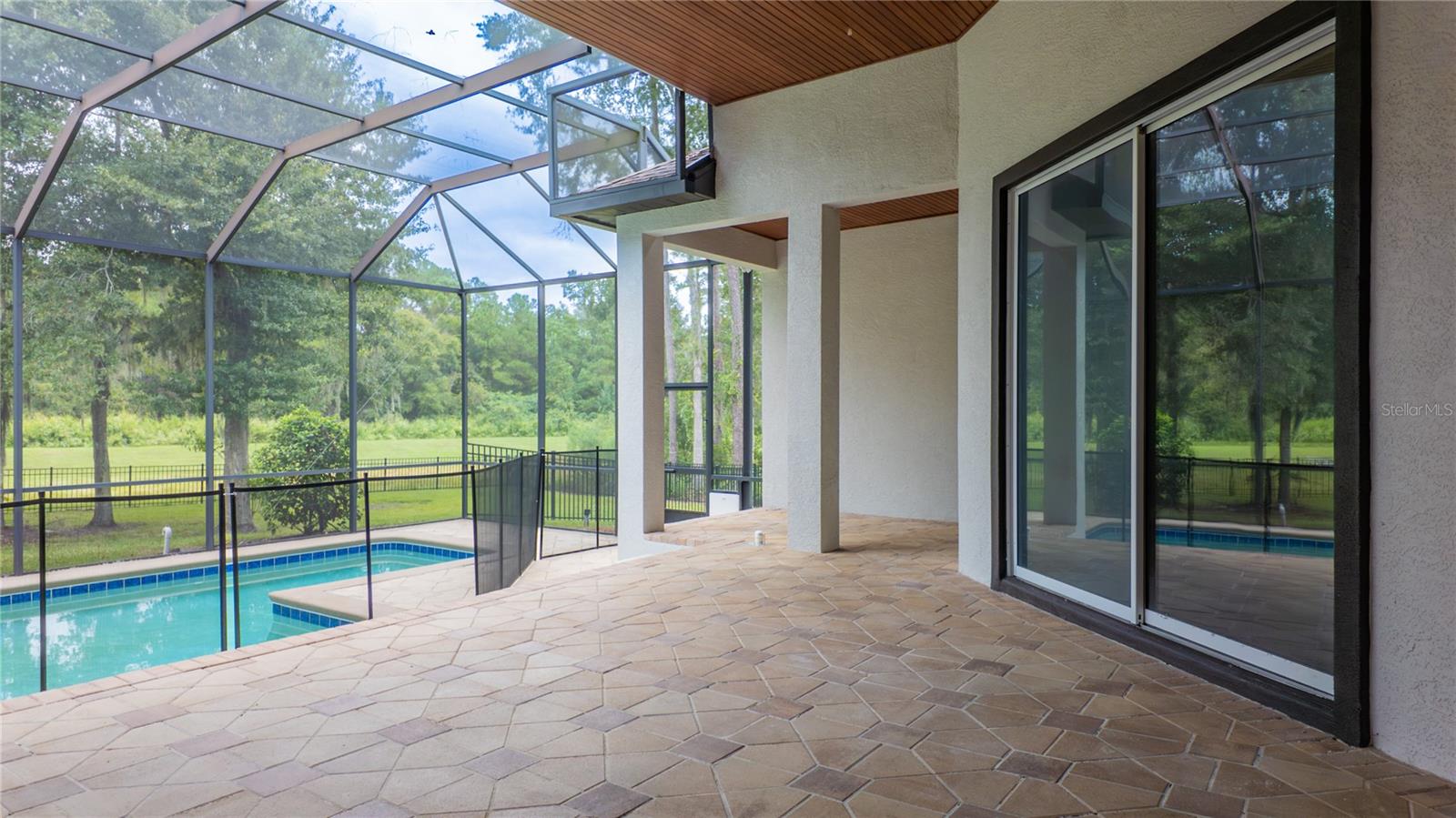 Image 21 of 54 For 617 47th Loop