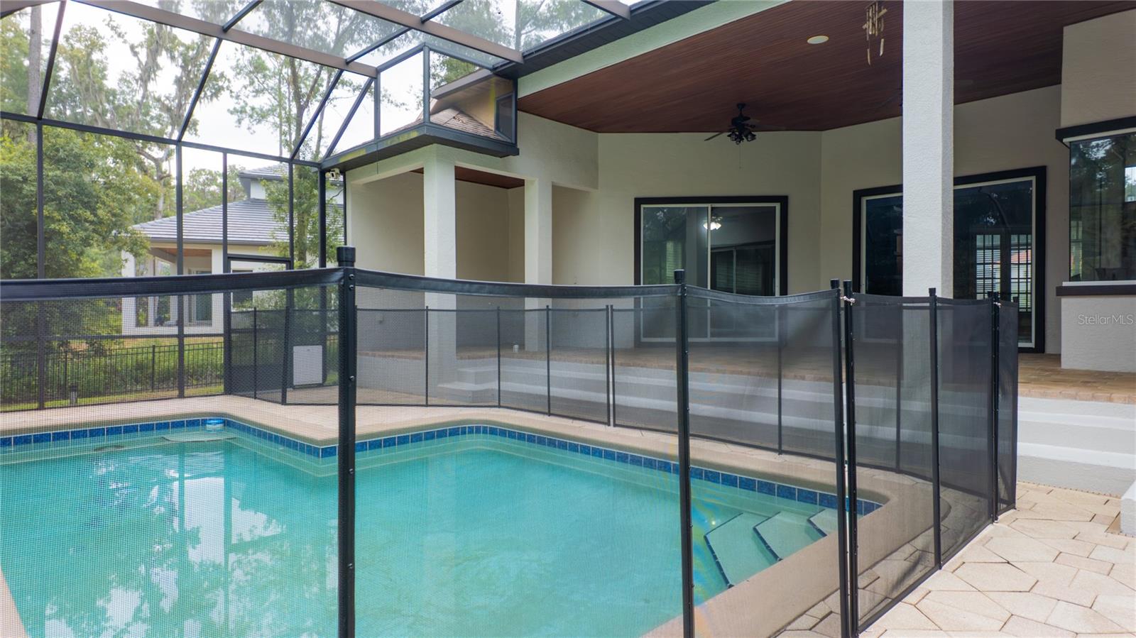 Image 23 of 54 For 617 47th Loop