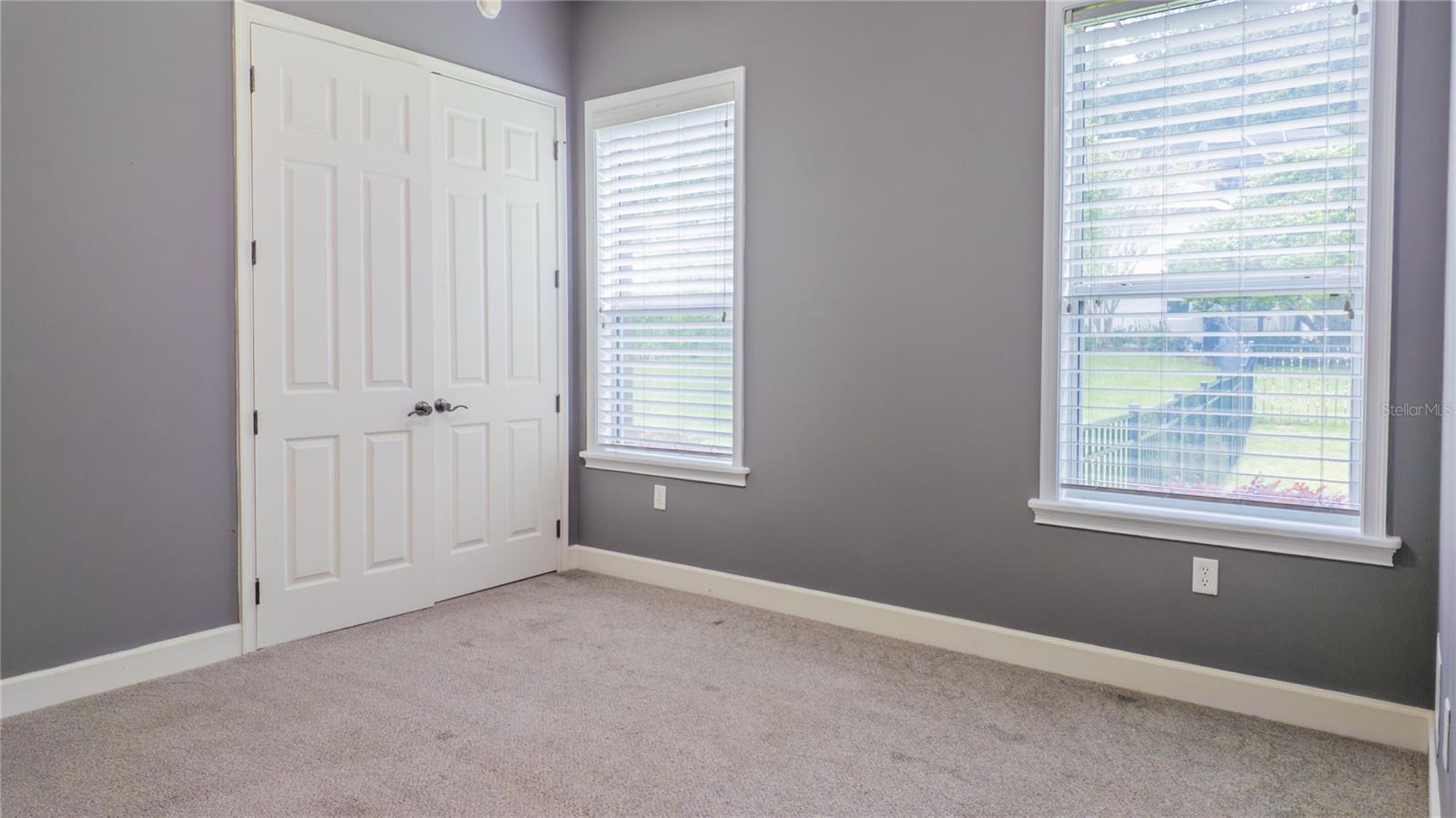 Image 31 of 54 For 617 47th Loop