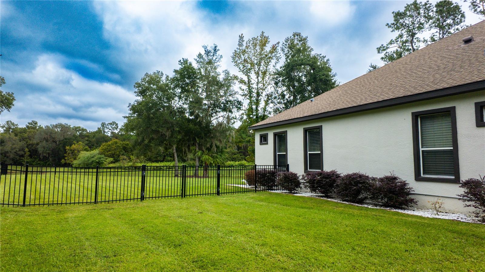 Image 46 of 54 For 617 47th Loop