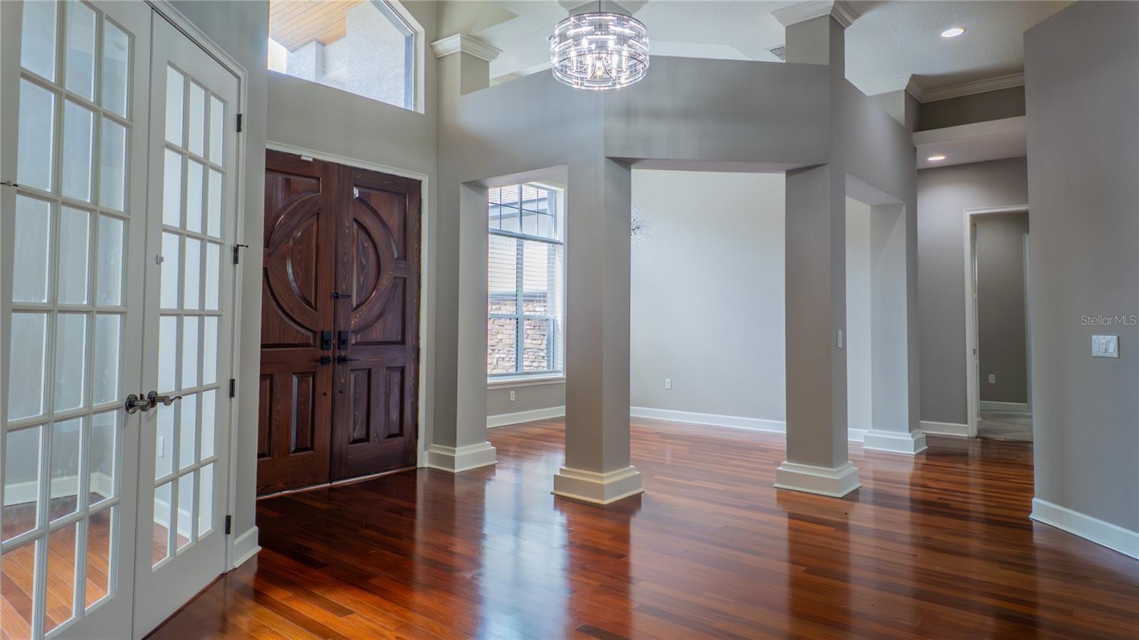 Image 9 of 54 For 617 47th Loop