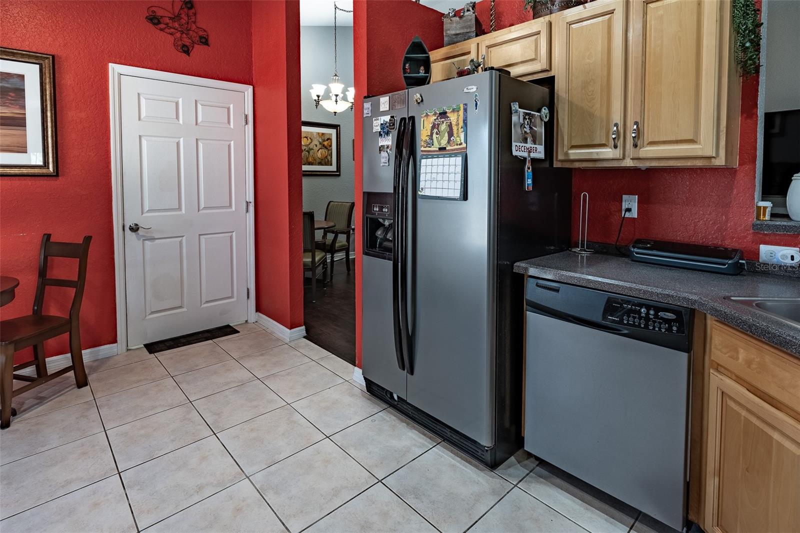 Listing photo id 10 for 1336 154th Avenue