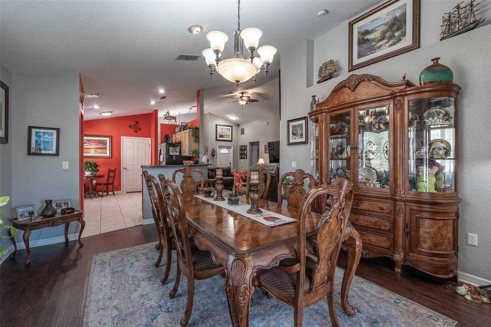 Listing photo id 16 for 1336 154th Avenue