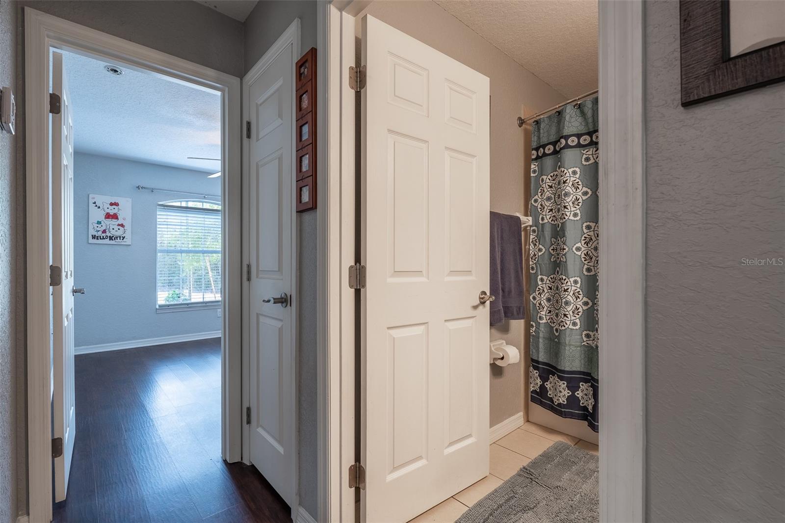 Listing photo id 25 for 1336 154th Avenue