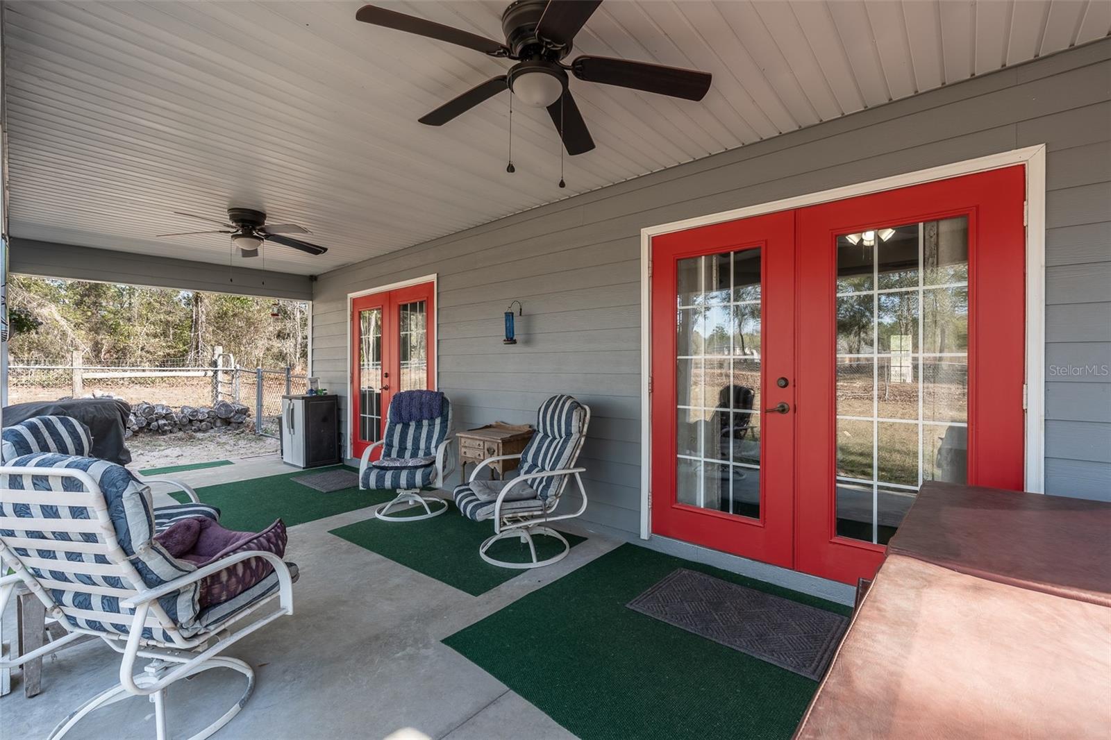 Listing photo id 33 for 1336 154th Avenue