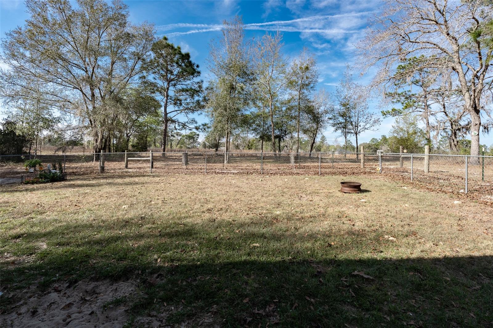 Listing photo id 39 for 1336 154th Avenue