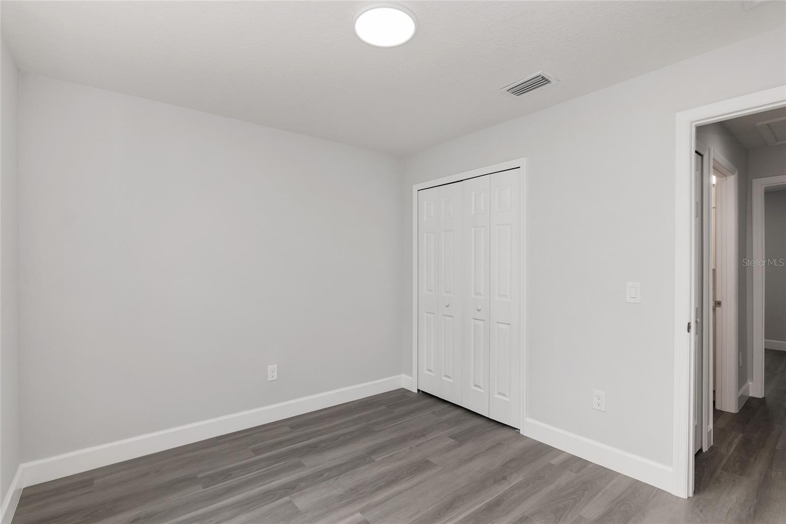 Image 33 of 39 For 1820 Harbor Hills Road