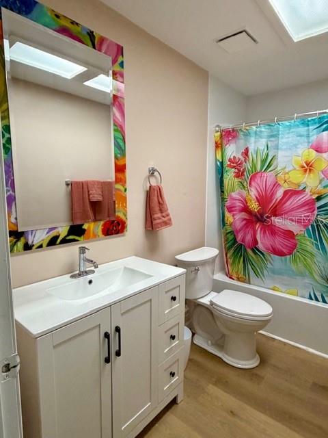 Image 11 of 19 For 2531 52nd Street