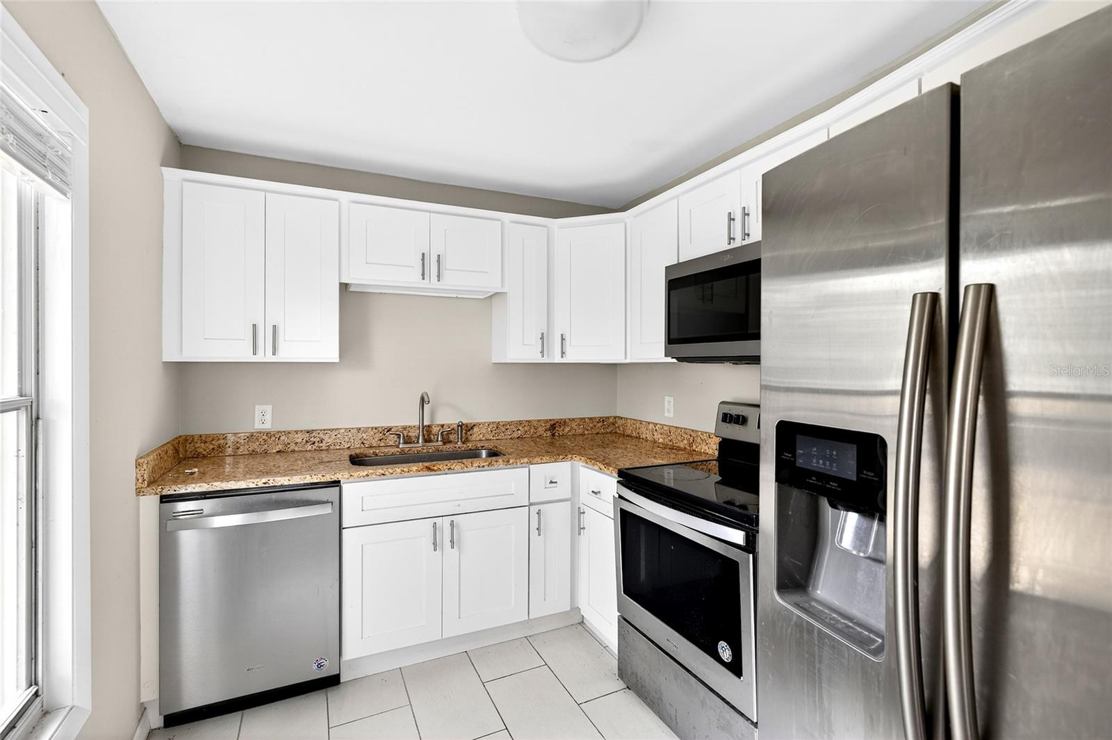 Image 11 of 22 For 728 Mckenzie Street