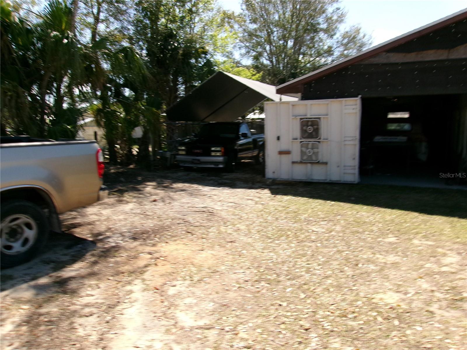 Image 14 of 47 For 12525 83rd Terrace