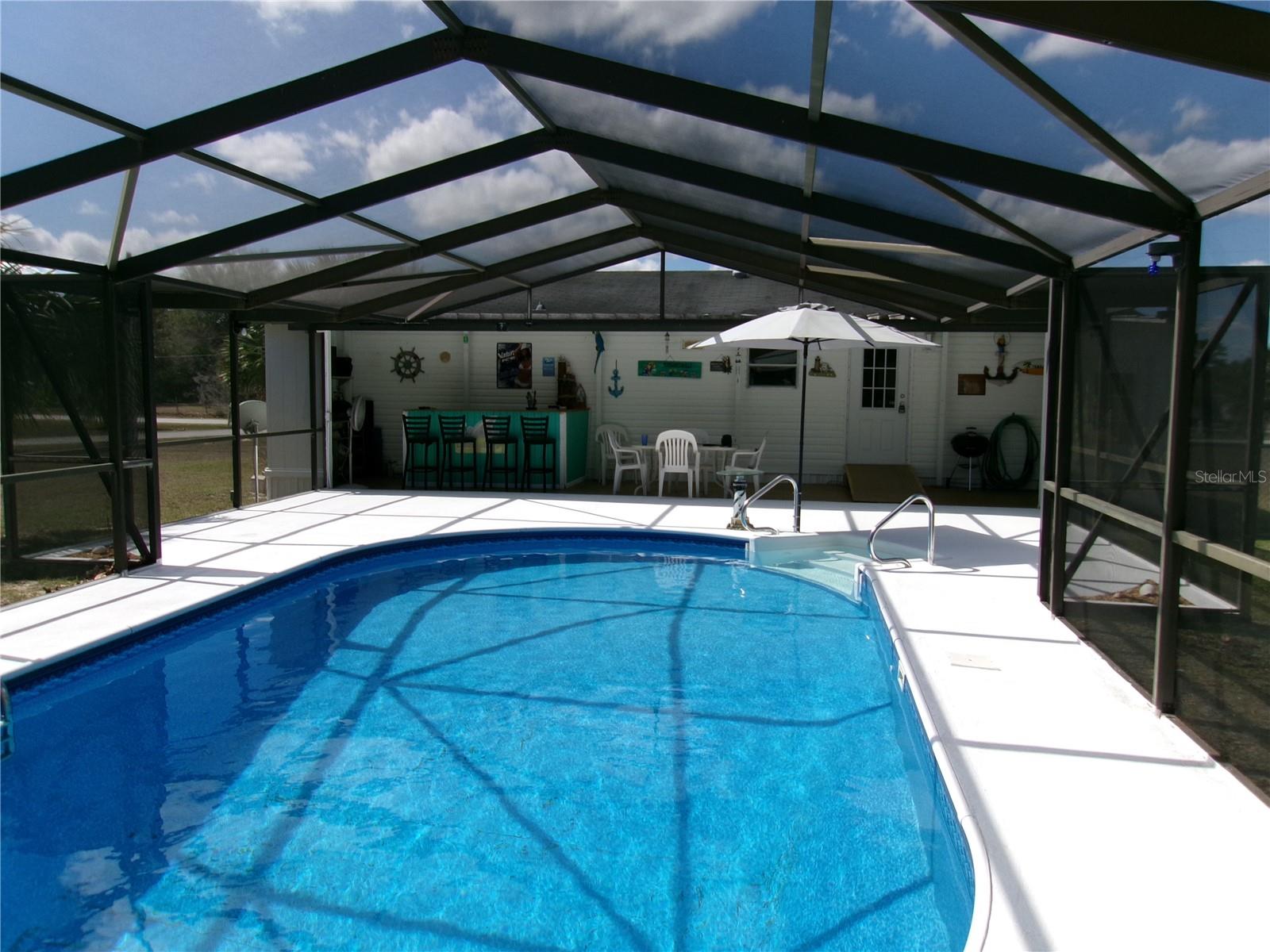 Image 18 of 47 For 12525 83rd Terrace