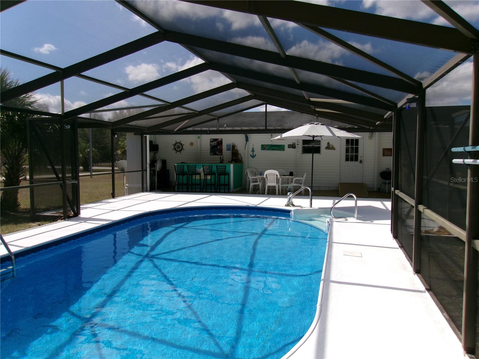 Image 19 of 47 For 12525 83rd Terrace